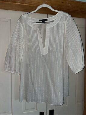 Yansi Fugel White Pintuck Split-Neck Blouse Size L